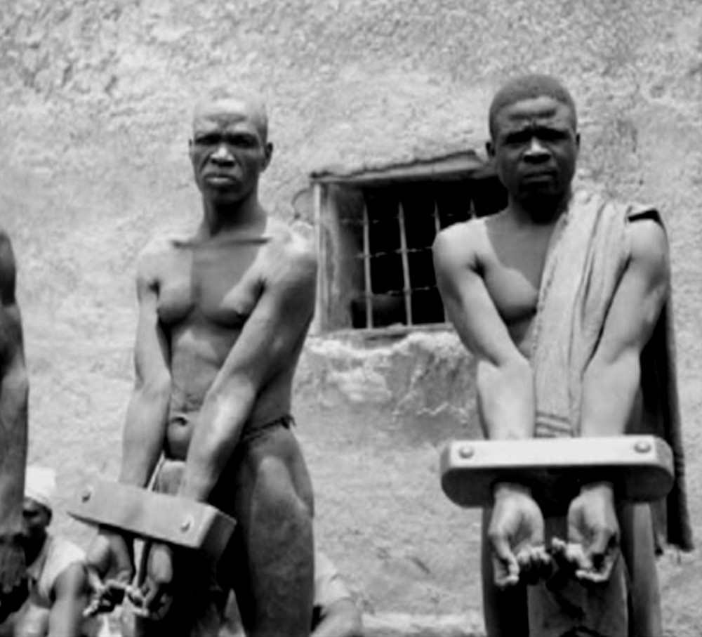 Entraves prisionniers Lobi Entraves prisonniers Lobi